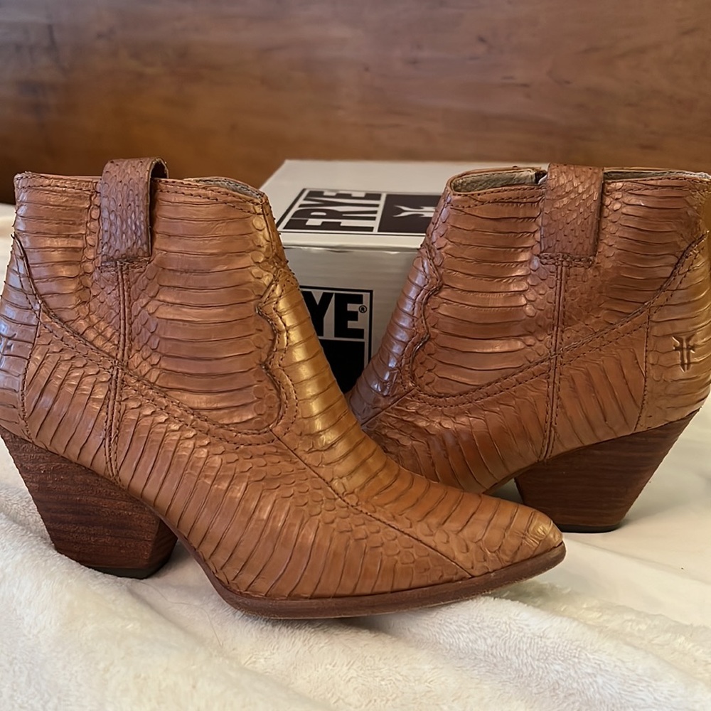 Frye Reina Snake Bootie Cognac - Picture 8 of 12